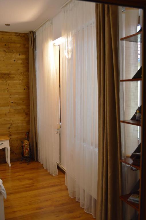 Appartamento Bia Studio Braşov Esterno foto
